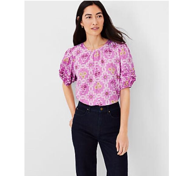 Ann Taylor Tile Print Mini Ruffle Sleeve Top SZ XS Pink White Floral Print - Picture 1 of 6